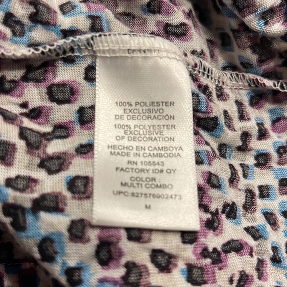 Women’s Daisy Fuentes Abstract Blouse Size Medium - Picture 7 of 8